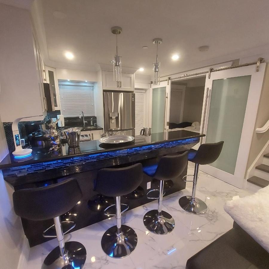 Beautiful Bright 3 Bed Townhouse Leilighet Vancouver Eksteriør bilde