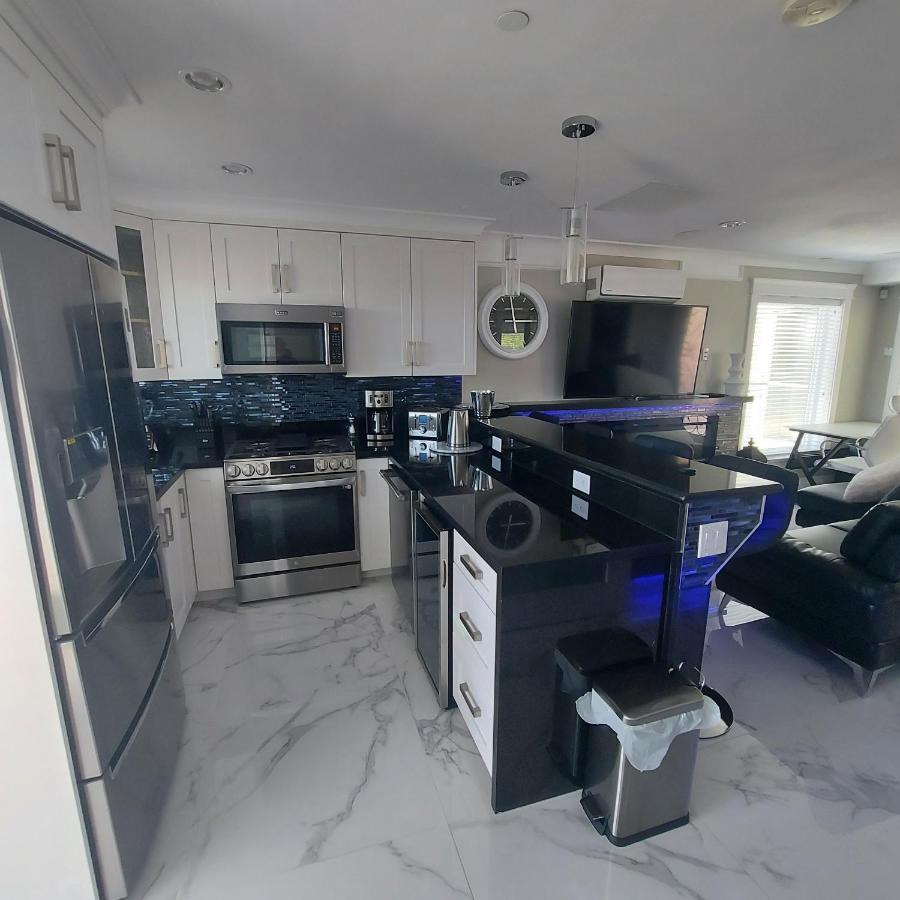 Beautiful Bright 3 Bed Townhouse Leilighet Vancouver Eksteriør bilde