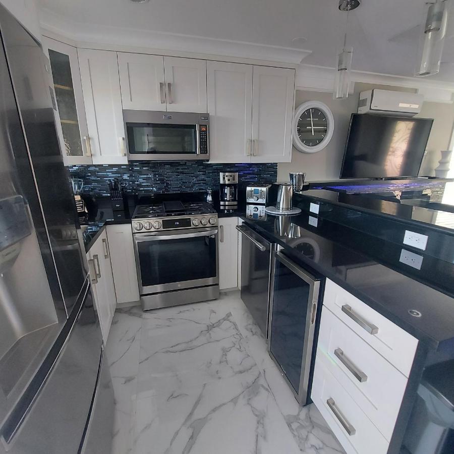 Beautiful Bright 3 Bed Townhouse Leilighet Vancouver Eksteriør bilde